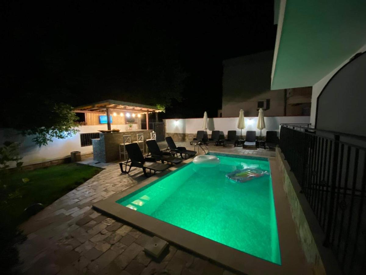 Villa Aqua Family Hotel Burgas Екстер'єр фото